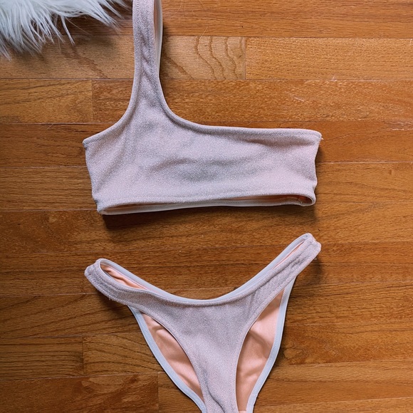 Triangl one shoulder bikini Clearance